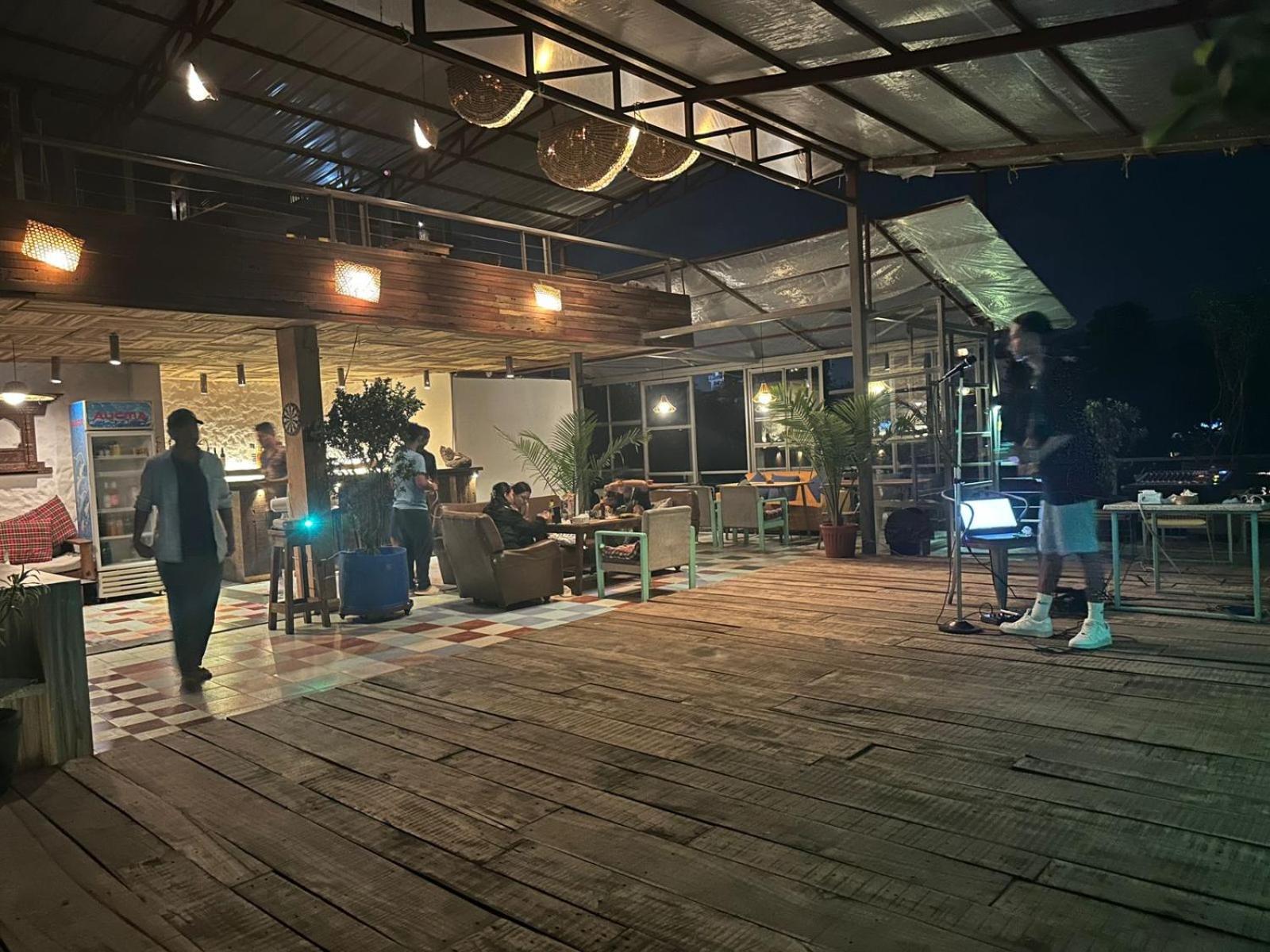 Hostel Nepal Pvt Ltd Pokhara Exterior foto